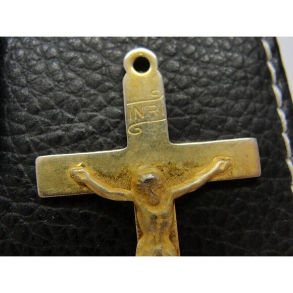 Gold Tone Cross Crucifix Charm Pendant Patina Vintage - Picture 12 of 12